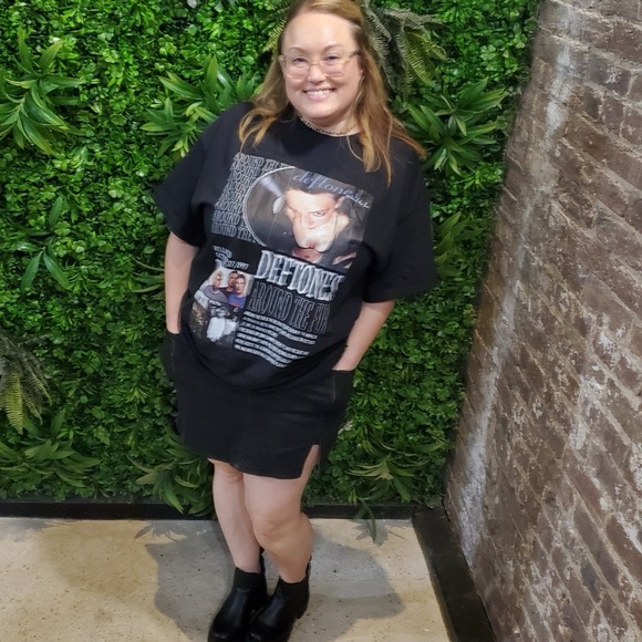 Meet your Posher, Alyssa - Picture 3 of 7